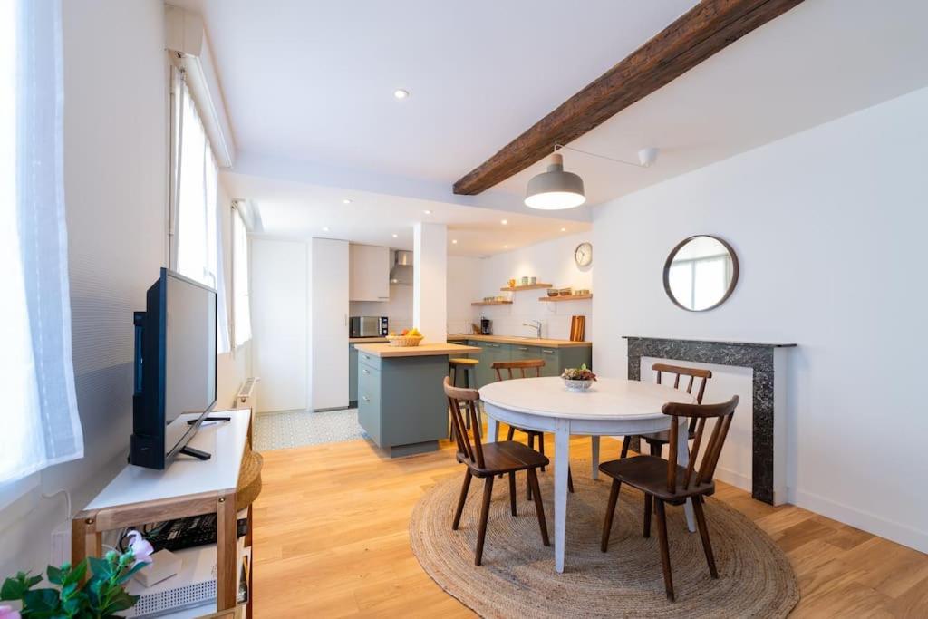 Appartement Meuse & Mono, En Hyper Centre Charleville-Mézières Dış mekan fotoğraf